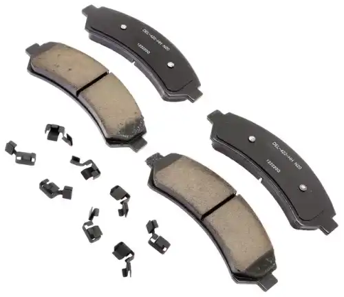 Тормозные колодки дисковые GM 88909665