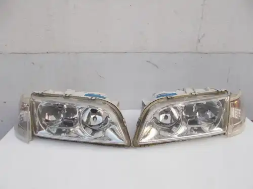 Фара VOLVO 30899683