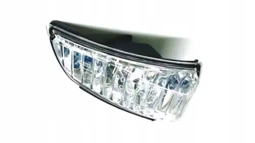 LENS 8679777 VOLVO