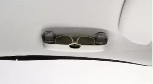 ДЕРЖАТЕЛЬ ДЛЯ ОЧКОВ 30715737 VOLVO