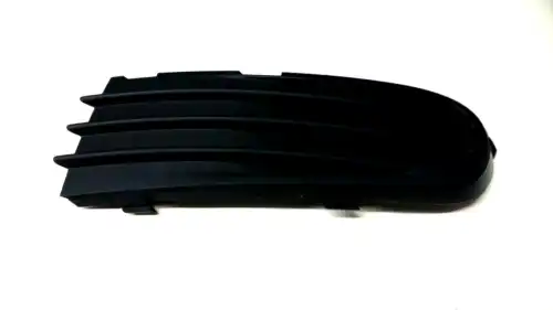 Решетка бампера VOLVO 30657009