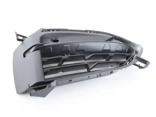 Решетка бампера BMW 51 11 7 319 778