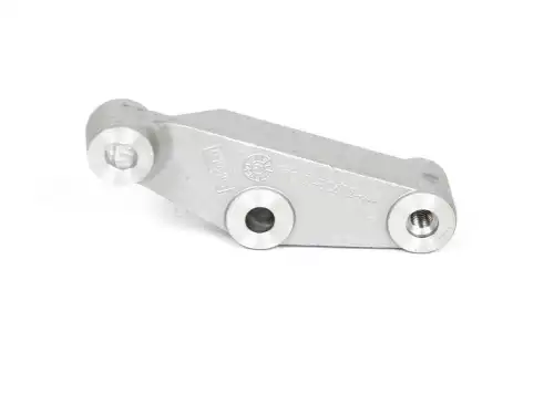  КРОНШТЕЙН НАСОСА ГУР 1748451 FORD