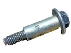 БОЛТ 132246N201 NISSAN