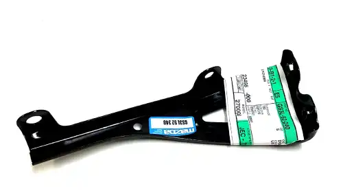 Кронштейн крыла лев металл GS3L-52-240 MAZDA