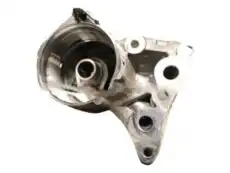 КРОНШТЕЙН 15609-37041 TOYOTA / LEXUS