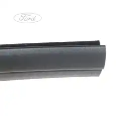 Уплотнитель двери FORD 1676973