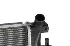 Радиатор системы охлаждения двигателя GM 19129942