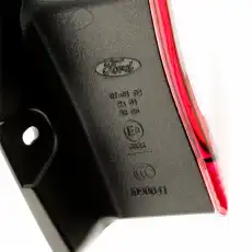 Фонарь задний FORD 1877010