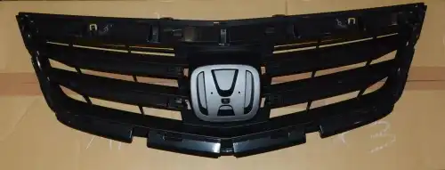 Решетка радиатора HONDA 71121TL0G51