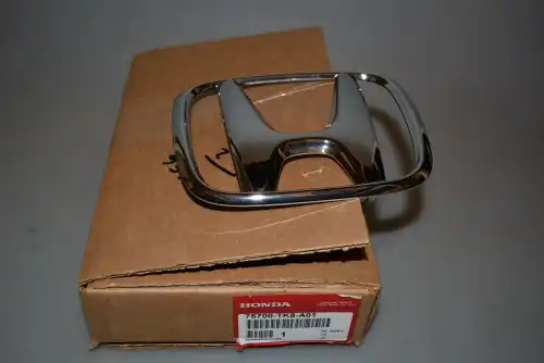  ЭМБЛЕМА, ПЕРЕДН. (H) 75700TK8A01 HONDA