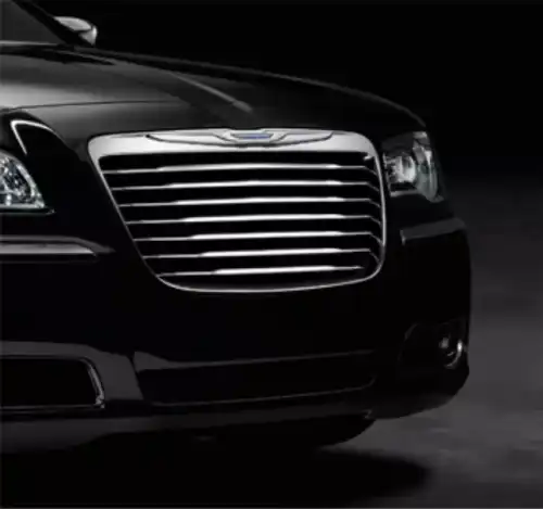 Решетка радиатора CHRYSLER 82212555