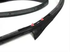 Уплотнитель двери CHRYSLER 55395274AU