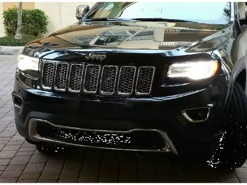 Решетка радиатора CHRYSLER 68143075AB