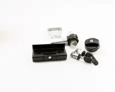  Личинка двери к-кт AW6U008000375 DOMINANT