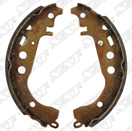 Тормозные колодки дисковые SAT ST-04495-52040