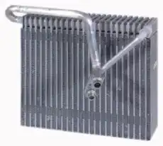 Радиатор кондиционера (конденсатор) THERMOTEC KTT150009