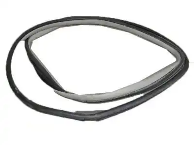 Уплотнитель двери TOYOTA / LEXUS 6786247040