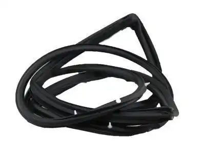 Уплотнитель двери TOYOTA / LEXUS 6787260043
