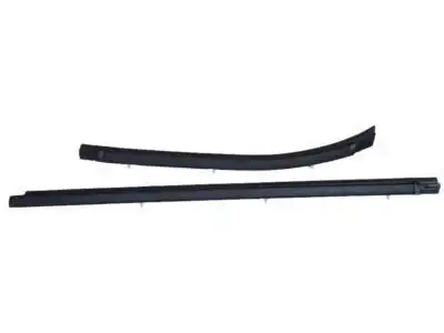 Уплотнитель двери TOYOTA / LEXUS 6818004010