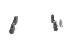 Тормозные колодки дисковые BOSCH 0 986 424 646