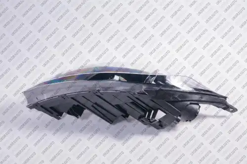 Фара UKORAUTO UKA3U923074