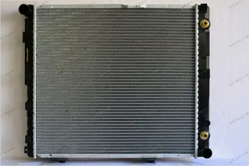 Радиатор системы охлаждения двигателя GERAT MR1223R
