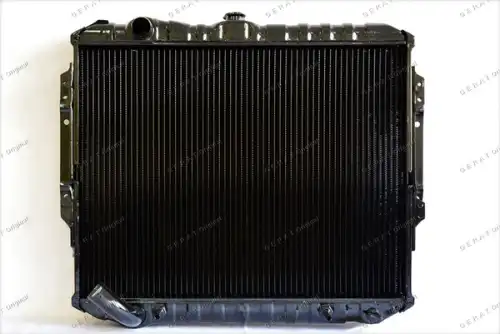 Радиатор системы охлаждения двигателя GERAT MS1273R
