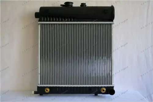 Радиатор системы охлаждения двигателя GERAT MR1042R
