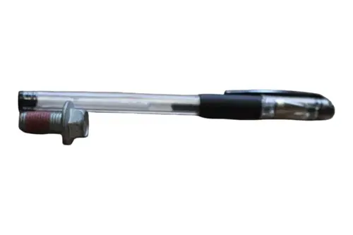  БОЛТ КРОНШТЕЙНА ТОРМОЗНОГО СУППОРТА 1064001295 GEELY