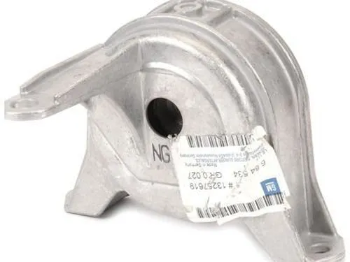 КРОНШТЕЙН ДВИГАТЕЛЯ 13257619 DAEWOO