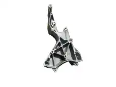 Опора генератора 12554030 GM
