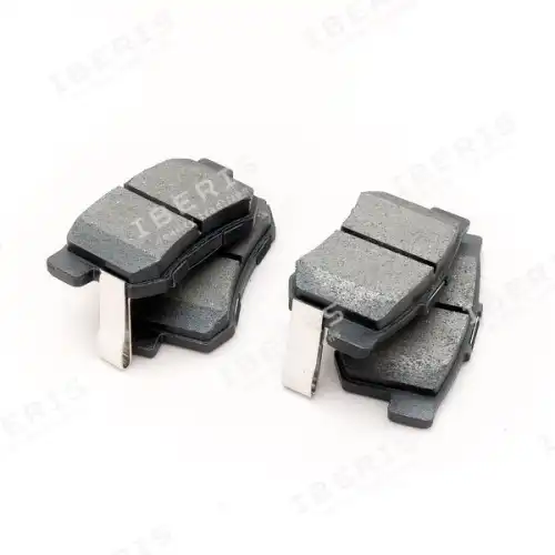 Тормозные колодки дисковые IBERIS IB153038