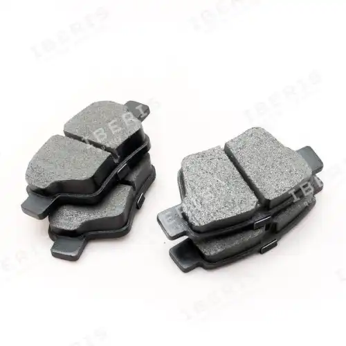 Тормозные колодки дисковые IBERIS IB153033