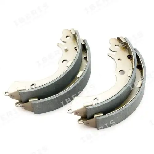 Тормозные колодки барабанные IBERIS IB154008