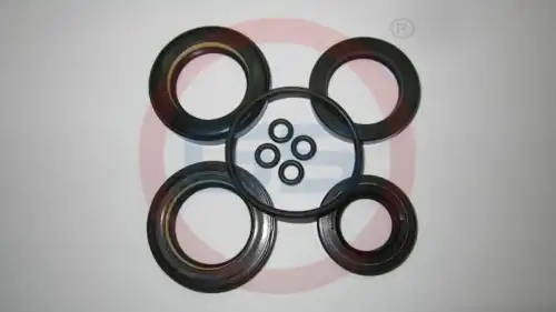 РЕМКОМПЛЕКТ РУЛЕВОЙ РЕЙКИ 2KIT4611 GS