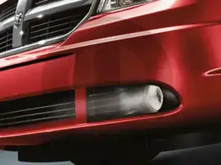 Фара противотуманная MOPAR 82211187