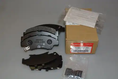 Тормозные колодки дисковые HONDA 45022-SAA-E51