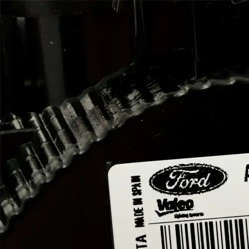 Фонарь задний FORD 2035591