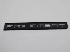 Надпись FREEMONT на 5-ю дверь 68100273AA MOPAR