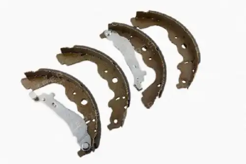 Тормозные колодки дисковые IBERIS IB154035