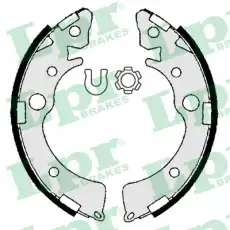 Тормозные колодки барабанные LPR 06980