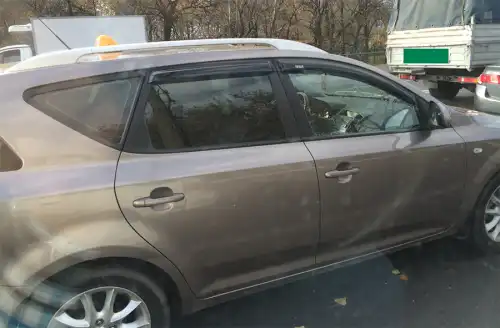 D04128 Дефлектора Kia Ceed универсал 200 V-STAR