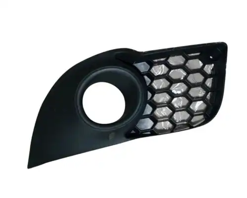 Решетка бампера SAILING MB83006R