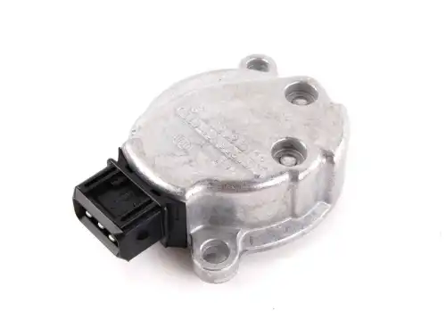 датчик холла!\ Audi A4/A6/A8, VW Bora/Golf IV/Passat 058905161B VAG