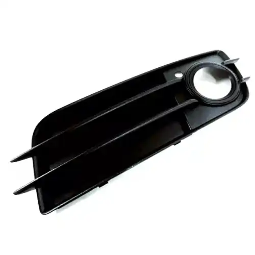 Решетка радиатора VAG 8K0807682CZDE