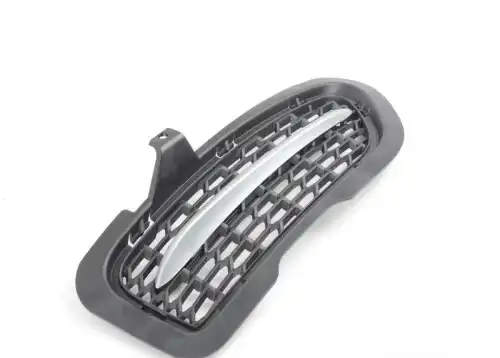 Решетка бампера BMW 51117262830