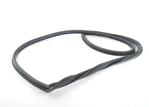 Уплотнитель заднего стекла 51311972249 BMW