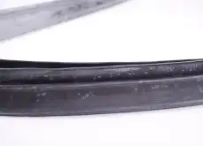 Уплотнитель поворотного стекла Л 51367441112 BMW