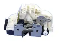  ЗАМОК ДВЕРИ ЗАДН. ЛЕВ. 04589923AH CHRYSLER